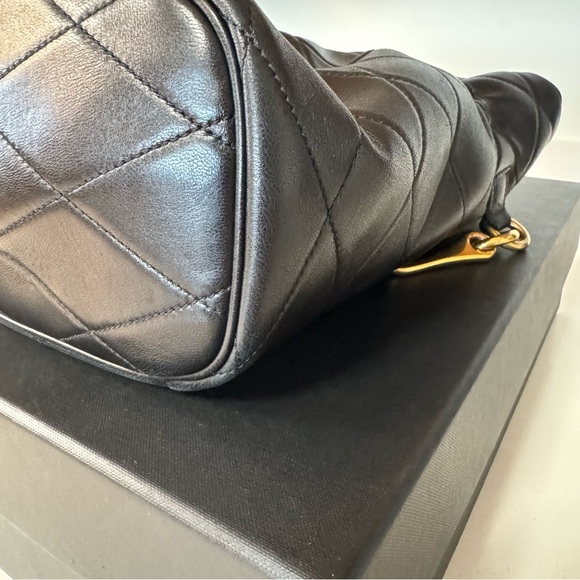 Authentic Saint Laurent Le Maillon Hook Bucket Bag- pre-owned - Picture 8 of 14